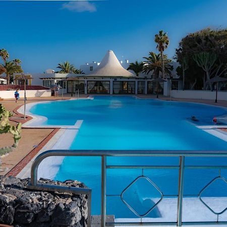 Cozzy Apartment Con Vista Al Mar Costa Teguise Ngoại thất bức ảnh